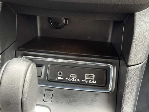 Used 2025 Subaru Ascent Premium AWD/4WD image 6