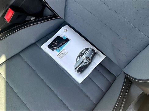 New 2026 Volkswagen Jetta SE FWD image 11