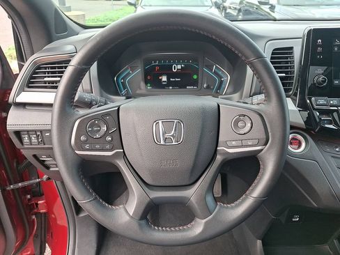 Used 2023 Honda Odyssey Sport image 19