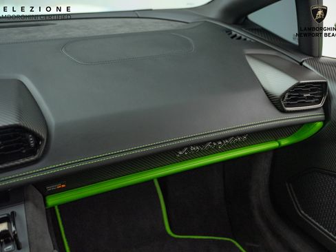Used 2023 Lamborghini Huracan Tecnica image 33