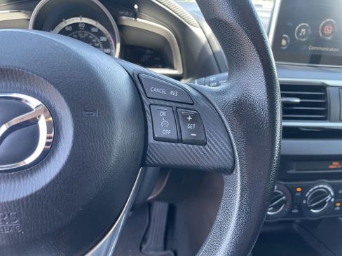 Used 2016 MAZDA MAZDA3 i Sport w/ Preferred Equipment Package FWD image 17