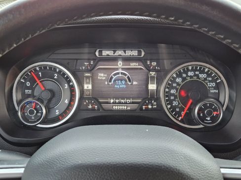 Used 2022 RAM 3500 Big Horn w/ Night Edition AWD/4WD image 18