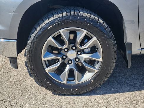 Used 2023 Chevrolet Silverado 1500 LT w/ Leather Package image 13