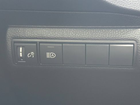 Used 2022 Toyota Corolla LE FWD image 29