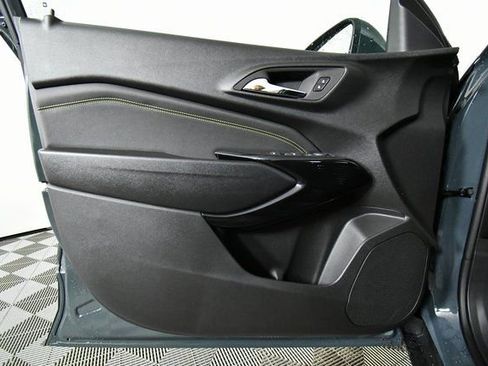 New 2026 Chevrolet Trax LT w/ Driver Confidence Package FWD image 21