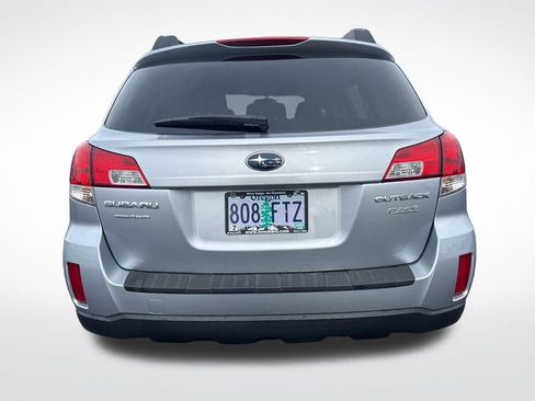 Used 2012 Subaru Outback 2.5i Premium w/ All-Weather Pkg image 6