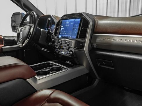 Used 2022 Ford F350 Platinum w/ FX4 Off-Road Package AWD/4WD image 13