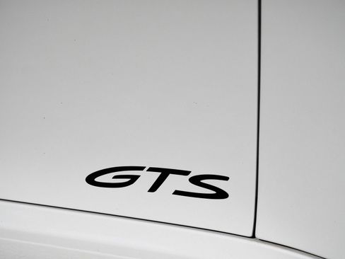 Used 2024 Porsche 911 Targa 4 GTS image 7