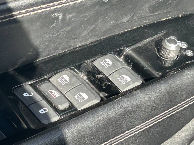 Used 2024 Jeep Wagoneer Series II AWD/4WD image 25