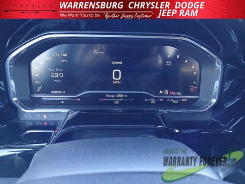 Used 2025 GMC Sierra 1500 SLT image 16