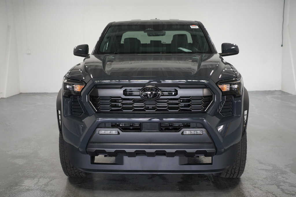 New 2026 Toyota Tacoma TRD Off-Road AWD/4WD image 2