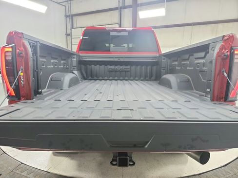 Used 2025 GMC Sierra 2500 AT4 w/ AT4 Premium Plus Package AWD/4WD image 54