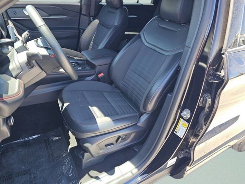 Used 2025 Ford Explorer ST-Line AWD/4WD image 6