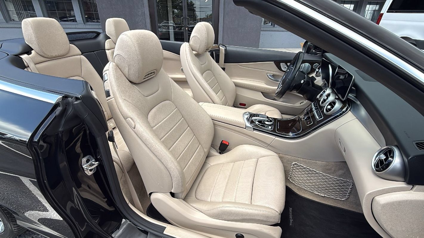 Used 2020 Mercedes-Benz C 300 4MATIC Cabriolet w/ Parking Assistance Package image 23