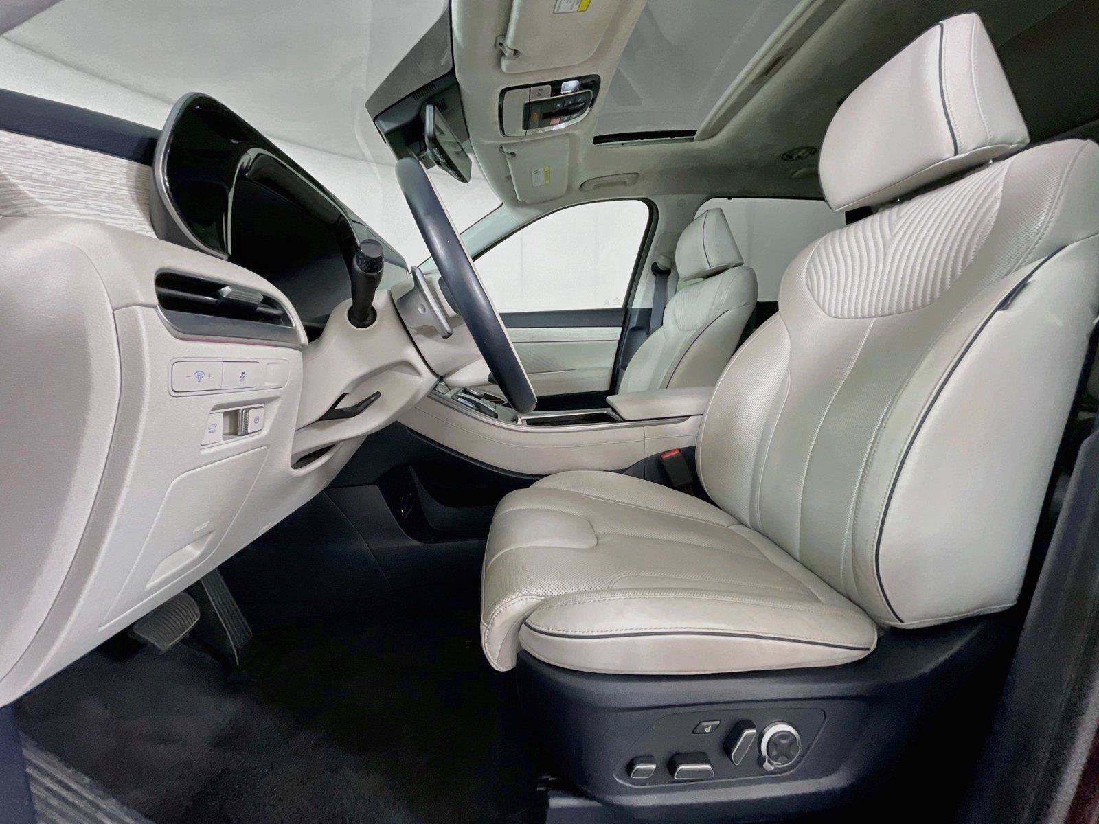Used 2024 Hyundai Palisade Calligraphy FWD image 19