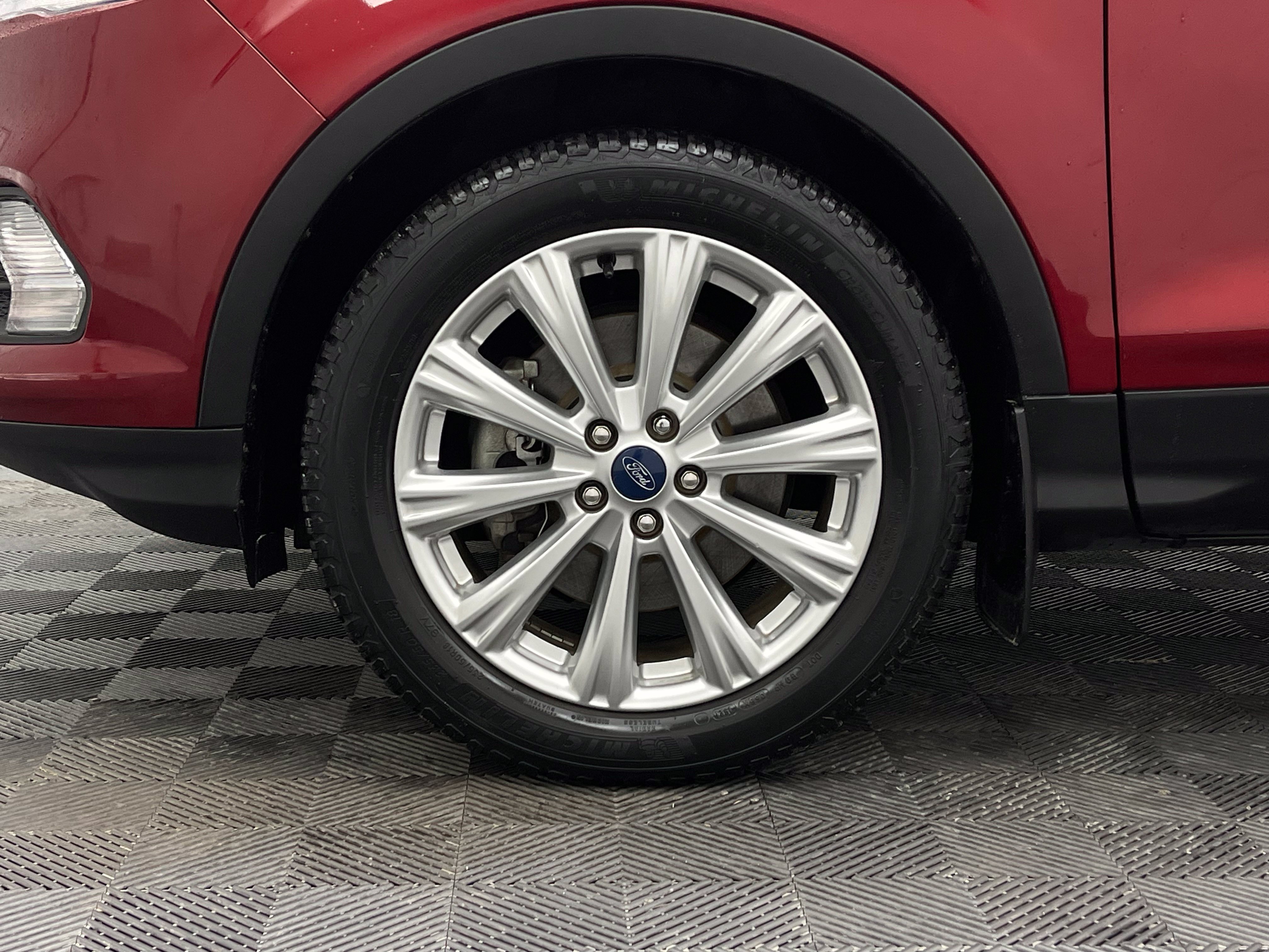 Used 2019 Ford Escape SEL AWD/4WD image 15