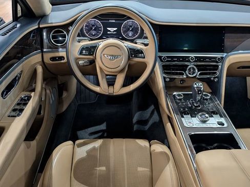Used 2021 Bentley Flying Spur V8 image 8