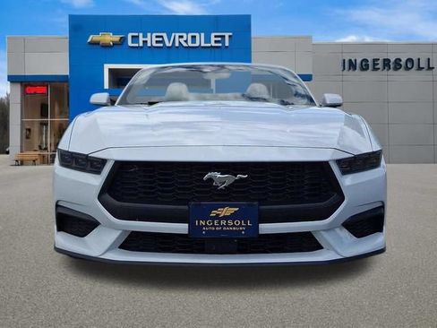 Used 2025 Ford Mustang Premium RWD image 18