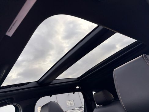 Certified 2025 MAZDA CX-90 3.3 Turbo w/ Premium Plus Pkg image 21