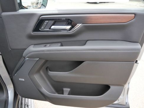 New 2026 GMC Yukon Denali w/ Sun & Power Step Package AWD/4WD image 22