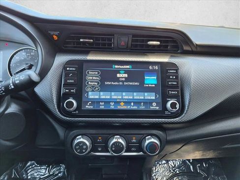 Used 2023 Nissan Kicks SV FWD image 13