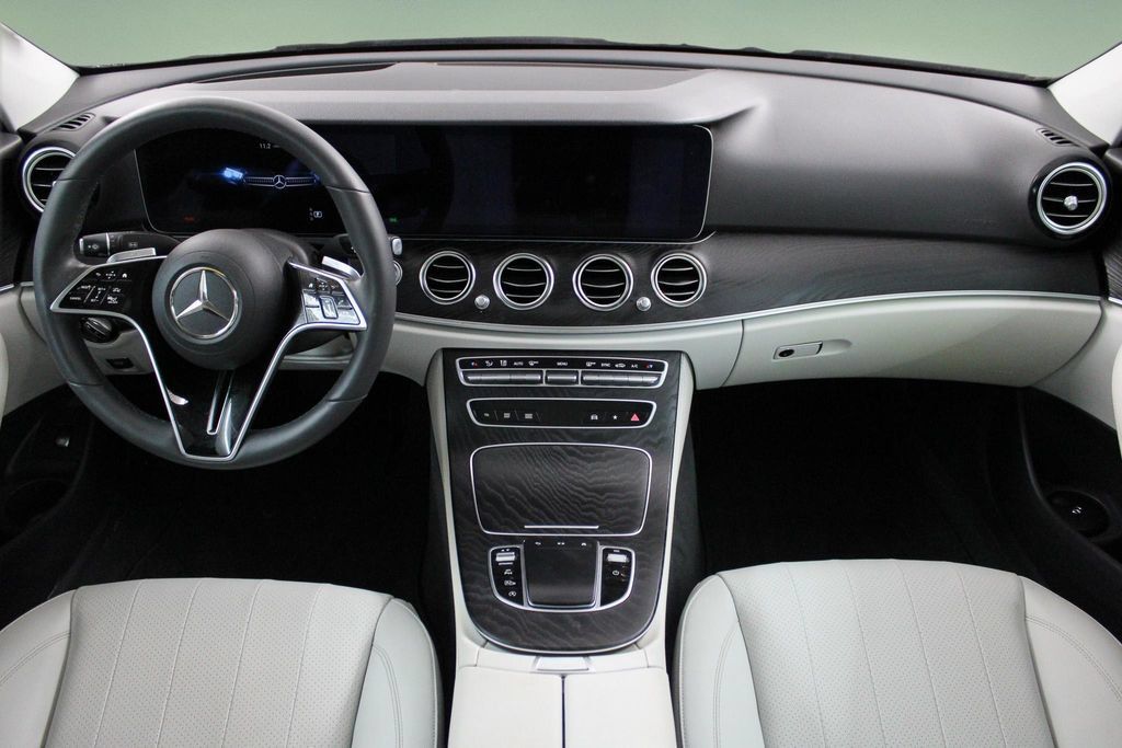 Used 2023 Mercedes-Benz E 450 4MATIC Sedan image 19