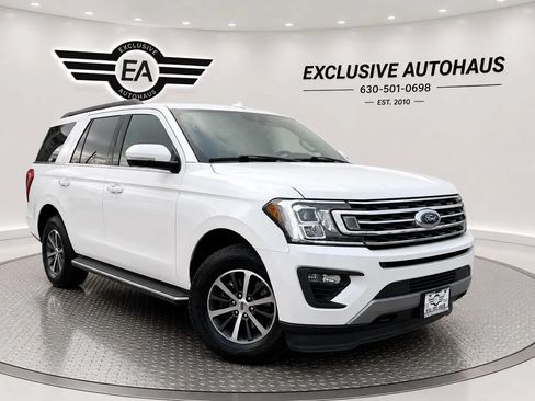 Used 2019 Ford Expedition XLT w/ Equipment Group 202A AWD/4WD image 2