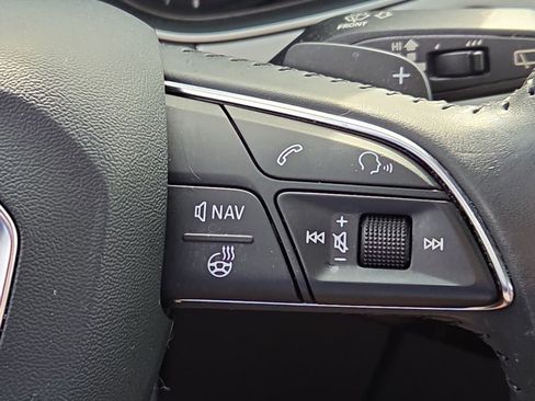Used 2018 Audi Q7 2.0T Premium Plus AWD/4WD image 28
