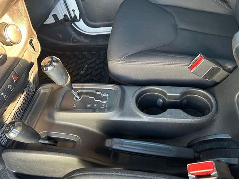 Used 2016 Jeep Wrangler Sport image 17