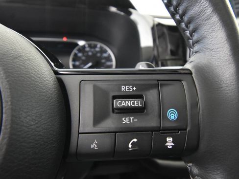 Used 2022 Nissan Pathfinder SL w/ SL Premium Package image 30