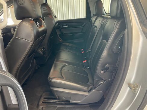 Used 2015 Chevrolet Traverse LT AWD/4WD image 16