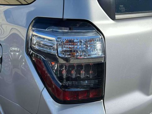 Certified 2022 Toyota 4Runner TRD Off-Road Premium image 10