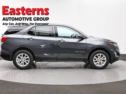 Used 2018 Chevrolet Equinox LS AWD/4WD image 4