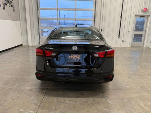 Used 2020 Nissan Altima 2.5 S image 5