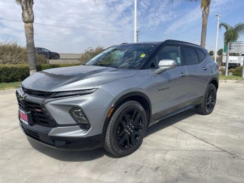 Used 2025 Chevrolet Blazer RS w/ Driver Confidence II Package AWD/4WD image 1