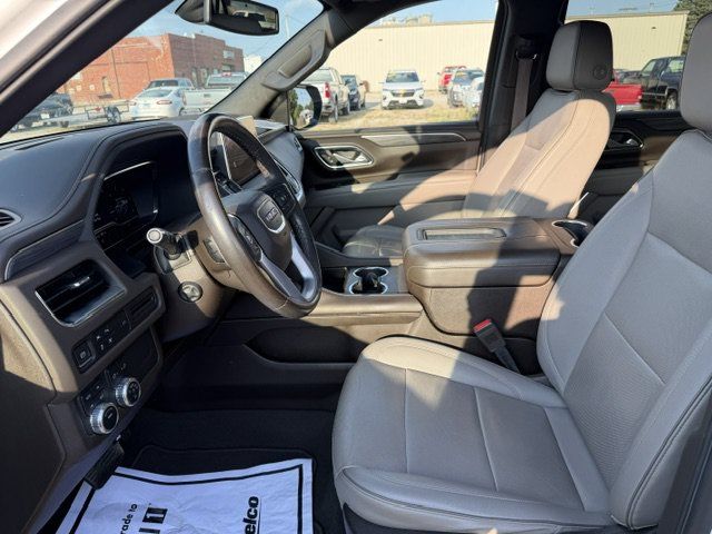 Used 2022 GMC Yukon SLT w/ SLT Premium Package AWD/4WD image 15