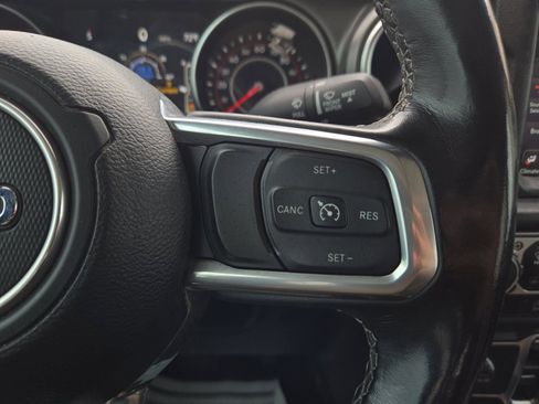 Used 2021 Jeep Gladiator Rubicon image 16