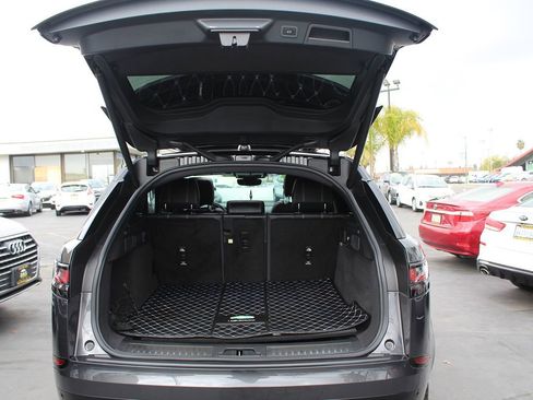 Used 2021 Land Rover Range Rover Velar R-Dynamic S image 34