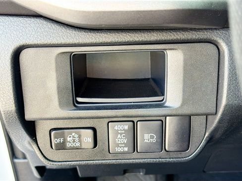 Used 2019 Toyota Tacoma TRD Off-Road image 31