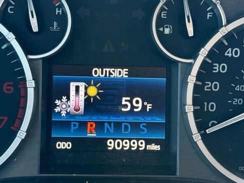 Used 2014 Toyota Tundra 1794 Edition image 30