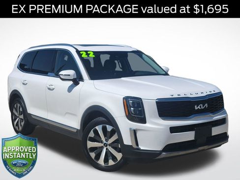Used 2022 Kia Telluride EX w/ EX Premium Package FWD image 1