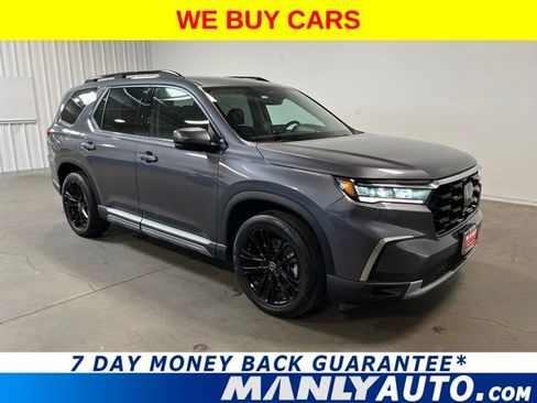 Used 2024 Honda Pilot Touring image 1