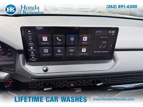 Used 2025 Honda Accord Touring image 9