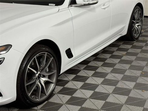 New 2026 Genesis G70 2.5T image 12