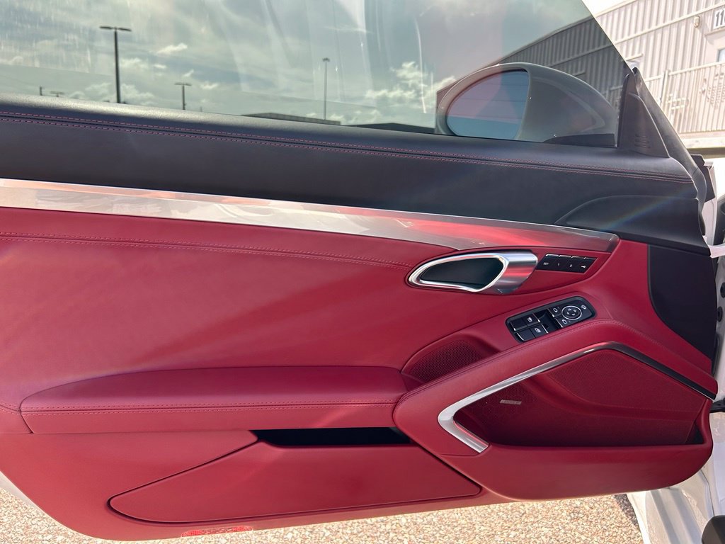 Used 2021 Porsche 718 Cayman S RWD image 19