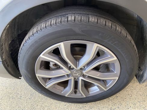 Used 2020 Honda CR-V Touring image 12