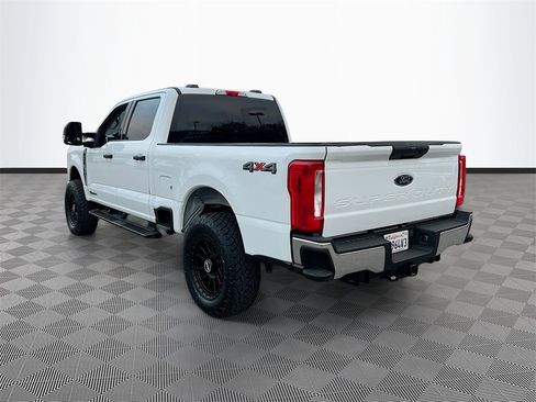 Used 2024 Ford F250 XLT image 5
