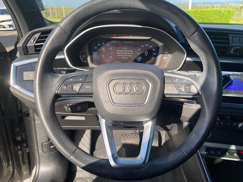 Used 2022 Audi Q3 2.0T Premium w/ Convenience Package AWD/4WD image 14