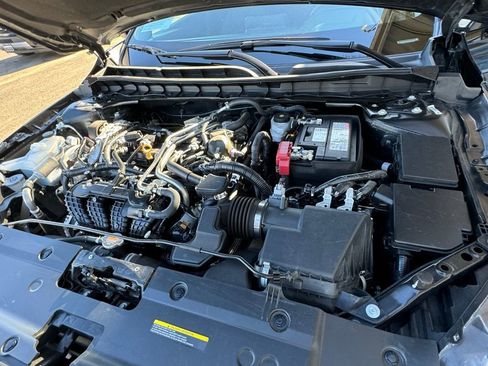 Used 2023 Nissan Altima 2.5 SR image 29