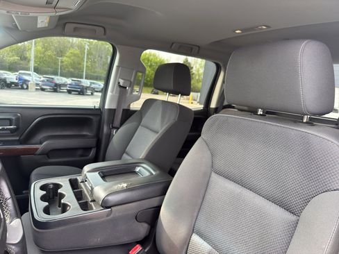 Used 2017 GMC Sierra 1500 SLE w/ Suspension Package, Off-Road AWD/4WD image 28